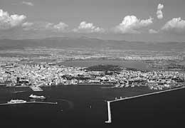 Veduta aerea della citt di Cagliari. Il capoluogo della regione ospiter la sede dell'Autorit di gestione del Programma multilaterale del bacino del Mediterraneo