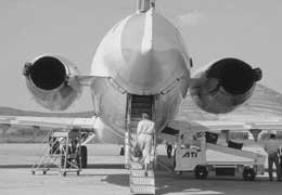 Aeromobile Ati in sosta nello scalo di Alghero-Fertilia