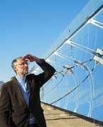 Bruno D'Aguanno, responsabile del Dipartimento Energia del Crs4, in visita a un impianto solare a specchi parabolici nel Nevada (Stati Uniti)