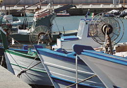 Piccole imbarcazione da pesca nel porto di Castelsardo
